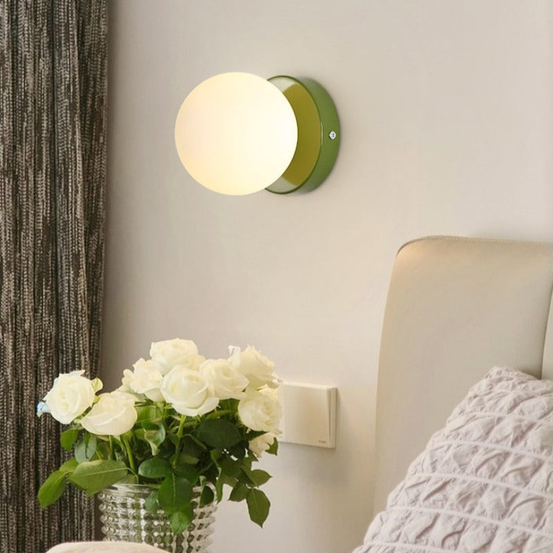 Velior Wall Lamp Round Globe Modern - Sereilux