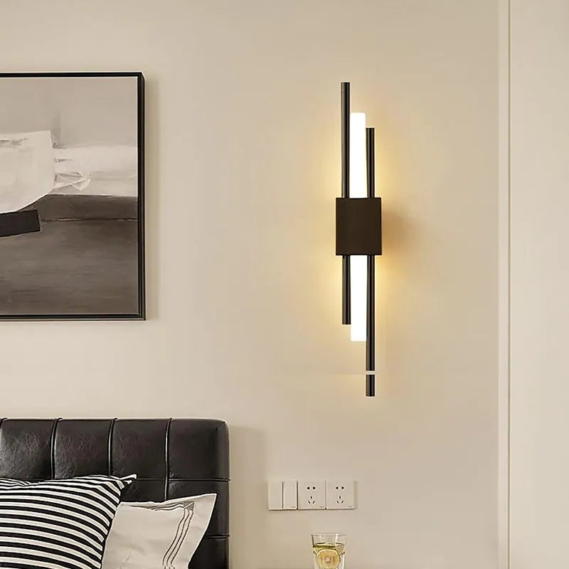 Nariq Moderne Bar LED-Wandlampe, Schwarz/Gold - Sereilux