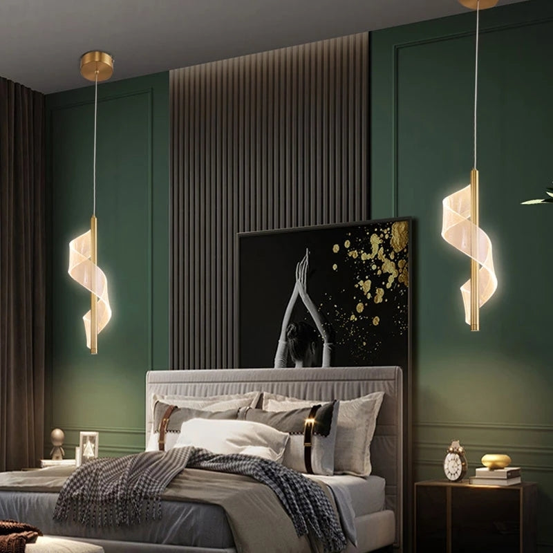 Alven Vintage Golden Ribbon Pendant Light, / - Sereilux