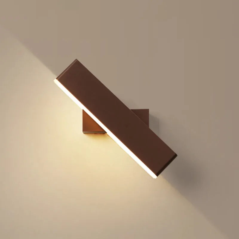 Lirel Rectangular Rotatable Wall Lamp - Sereilux