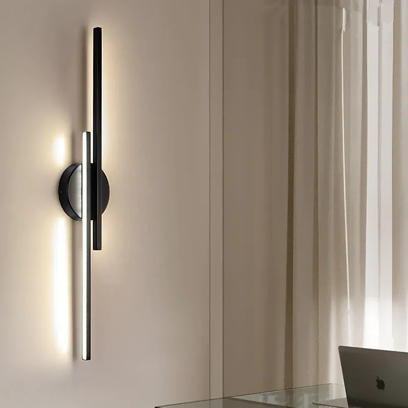 Noviq Modern Nordic Disc/Linear LED Wall Lamp, Black/White - Sereilux