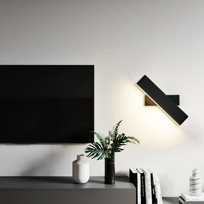 Lirel Rectangular Rotatable Wall Lamp - Sereilux