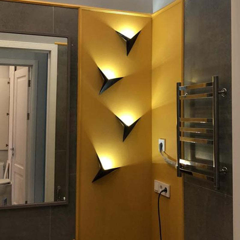 Meri moderne LED-væglamper til soveværelse, trekant - Sereilux