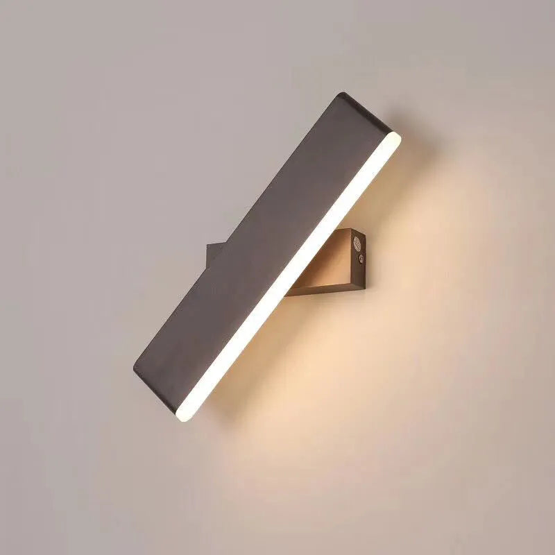 Lirel Rectangular Rotatable Wall Lamp - Sereilux