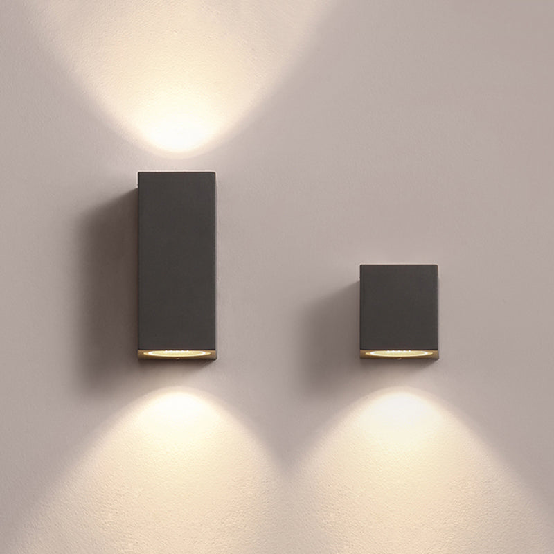 Koraq Minimalist Square Outdoor Wall Lamp, Black - Sereilux