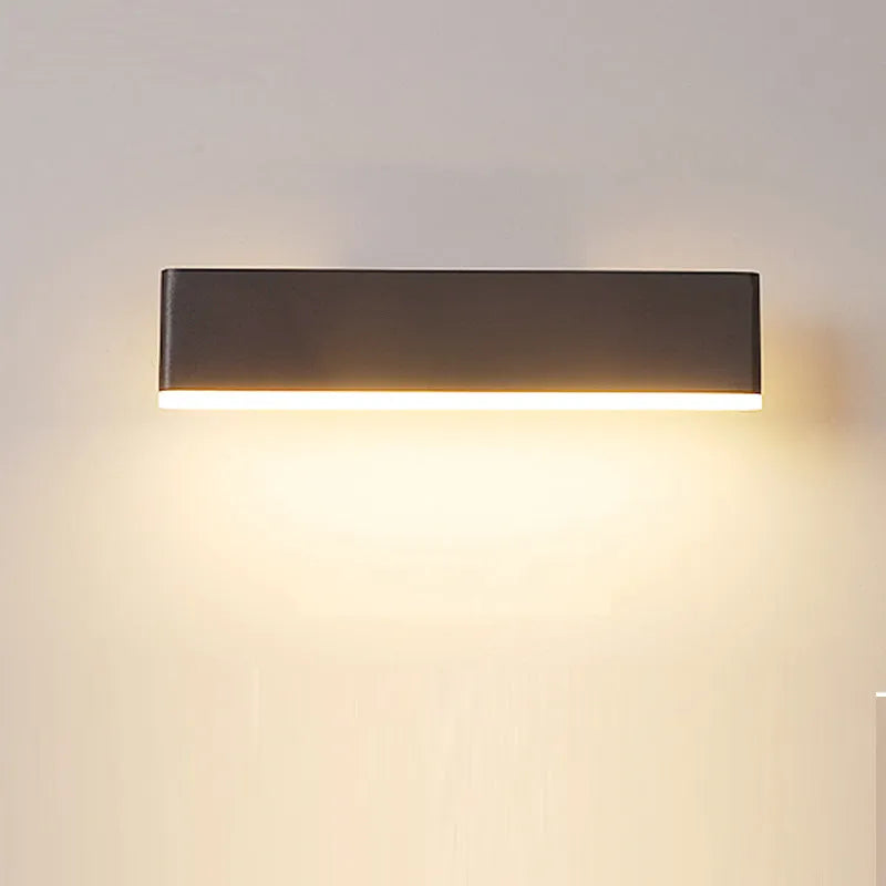 Lirel Rectangular Rotatable Wall Lamp - Sereilux