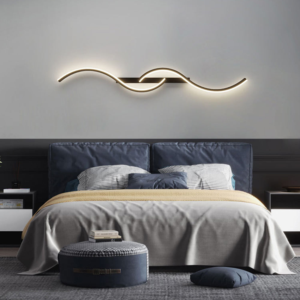 Vireth Modern Linear Wave Bedroom Wall Lamp, Black/Gold - Sereilux