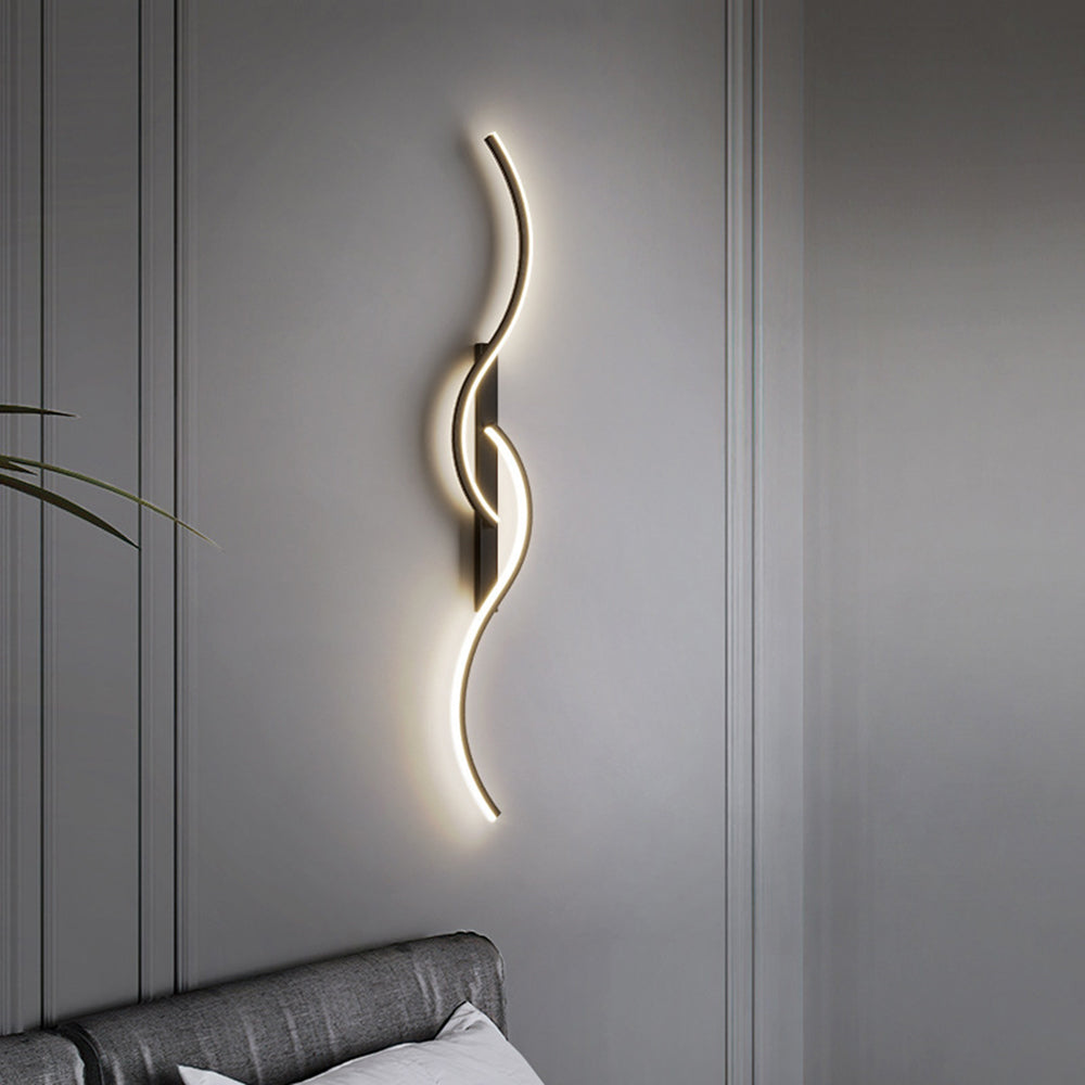 Vireth Modern Linear Wave Bedroom Wall Lamp, Black/Gold - Sereilux