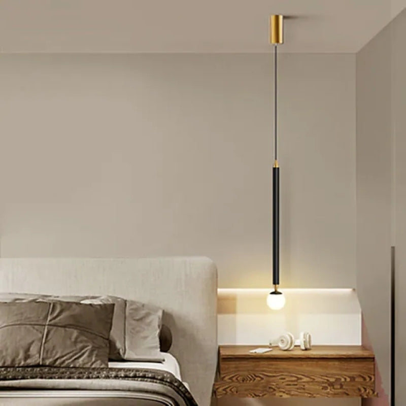 Vikal Linear Pendelleuchte Nachttisch, Schwarz & Gold - Sereilux