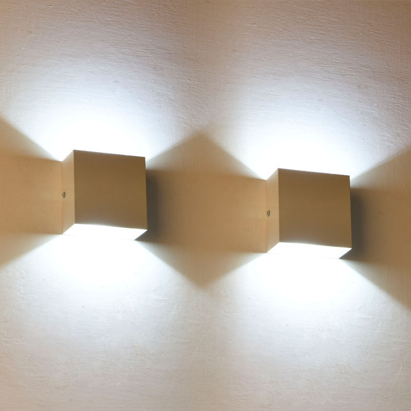 Lampă de perete exterioară pătrată modernă reglabilă Eronil cu LED - Sereilux