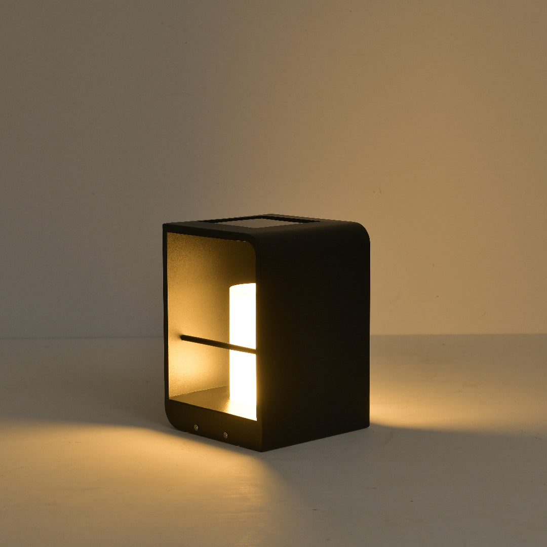 Livin Lampadaire Solaire Bougie Moderne. Métal. Noir. Allée-Luire